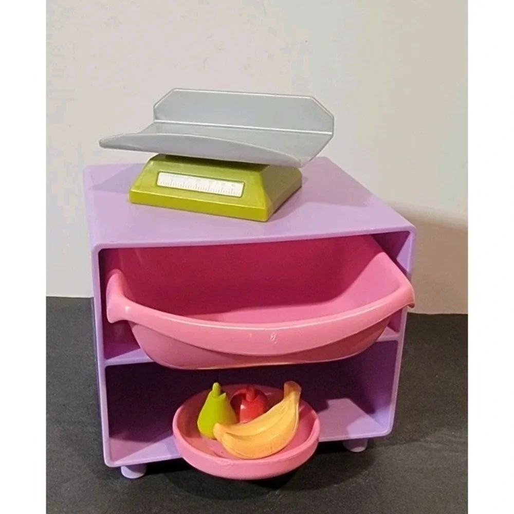 Barbie Fashion Doll - I Can‎ Be A Zoo Doctor Scale, Food, Tray....Playset #B010